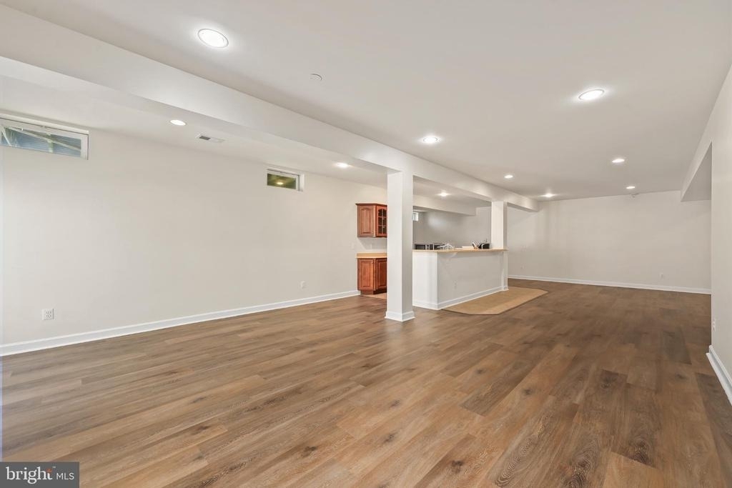 5619 Websters Way - Photo 3