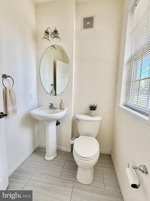 6814 Sabbarton Place - Photo 6