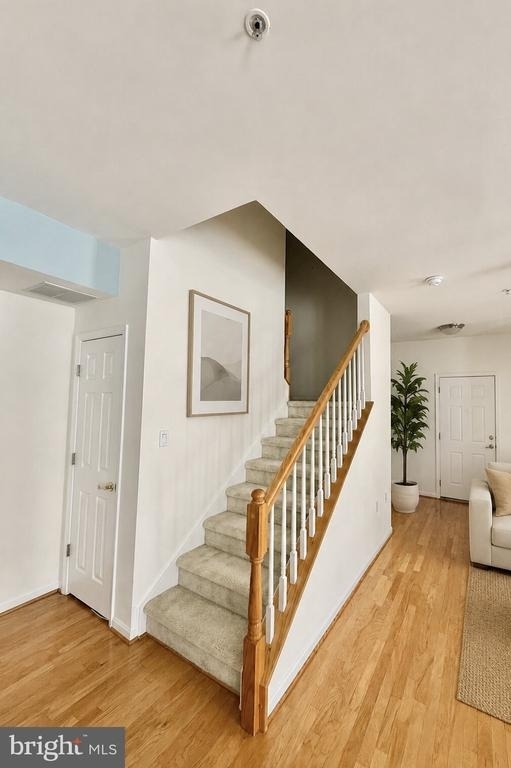 6814 Sabbarton Place - Photo 8