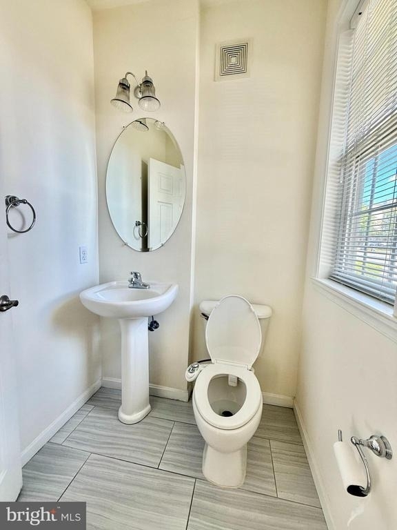 6814 Sabbarton Place - Photo 8