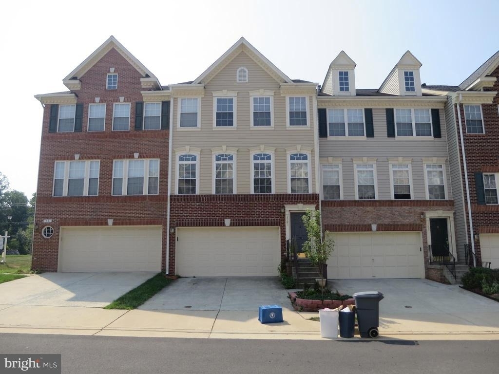 1503 Shields Terrace Ne - Photo 0