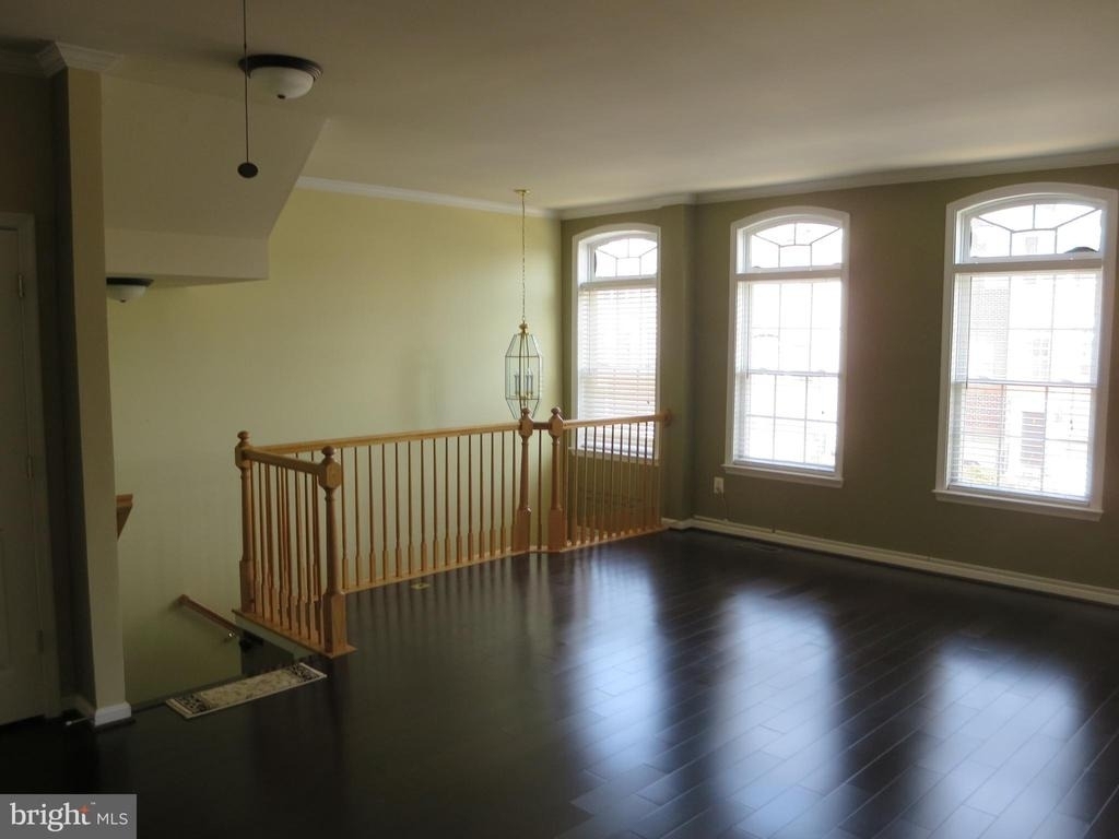 1503 Shields Terrace Ne - Photo 4
