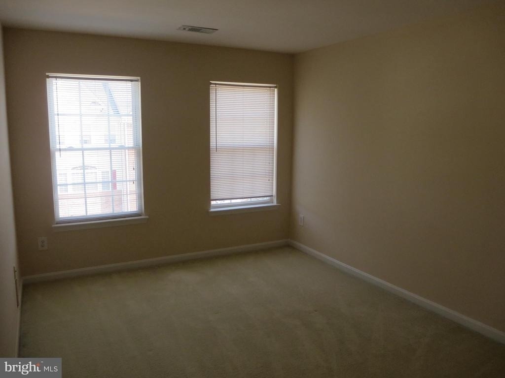 1503 Shields Terrace Ne - Photo 19