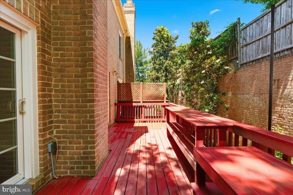 1433 Mclean Mews Court - Photo 46