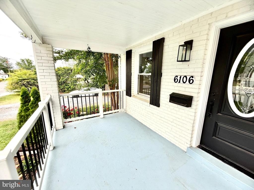6106 N Kings Highway - Photo 3