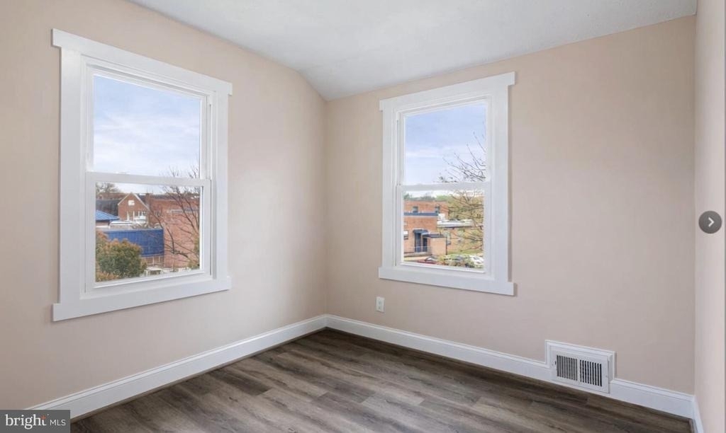 6106 N Kings Highway - Photo 16