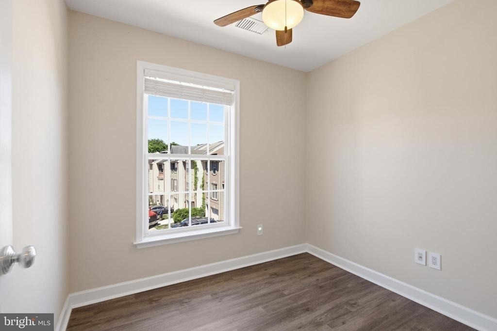 5504 Sacramento Mews Place - Photo 19