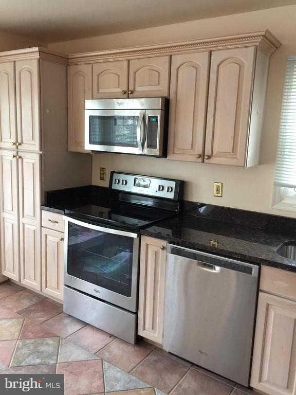 7034 Darby Towne Court - Photo 3