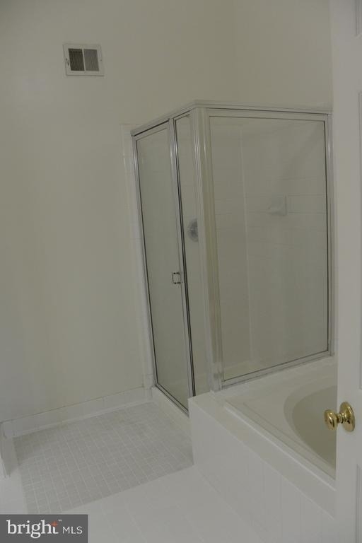 7034 Darby Towne Court - Photo 21