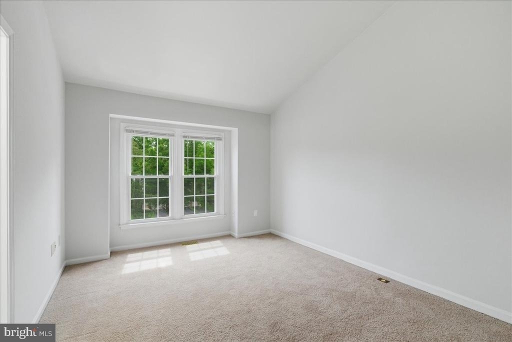 13937 Middle Creek Place - Photo 14