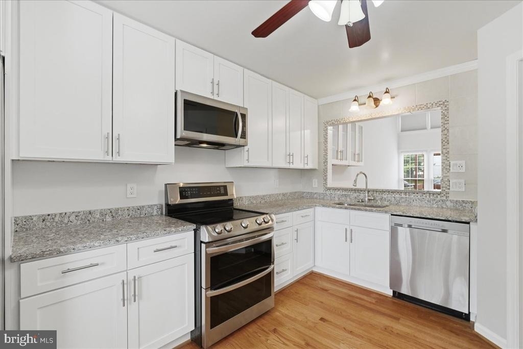 13937 Middle Creek Place - Photo 3
