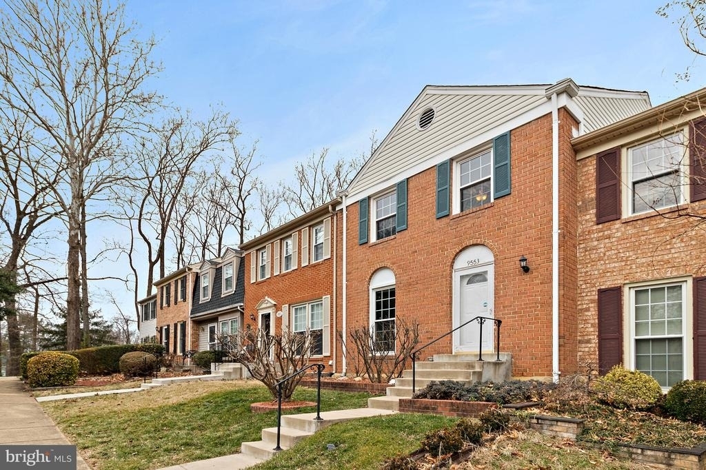 9553 Cherry Oak Court - Photo 2
