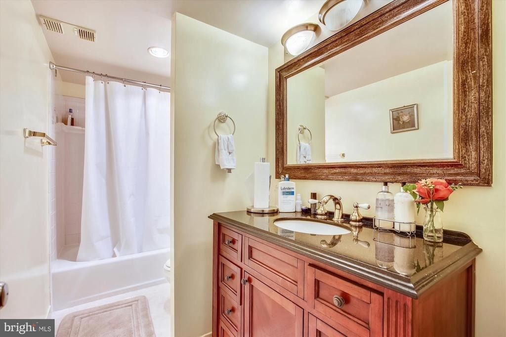 8360 Greensboro Drive - Photo 19