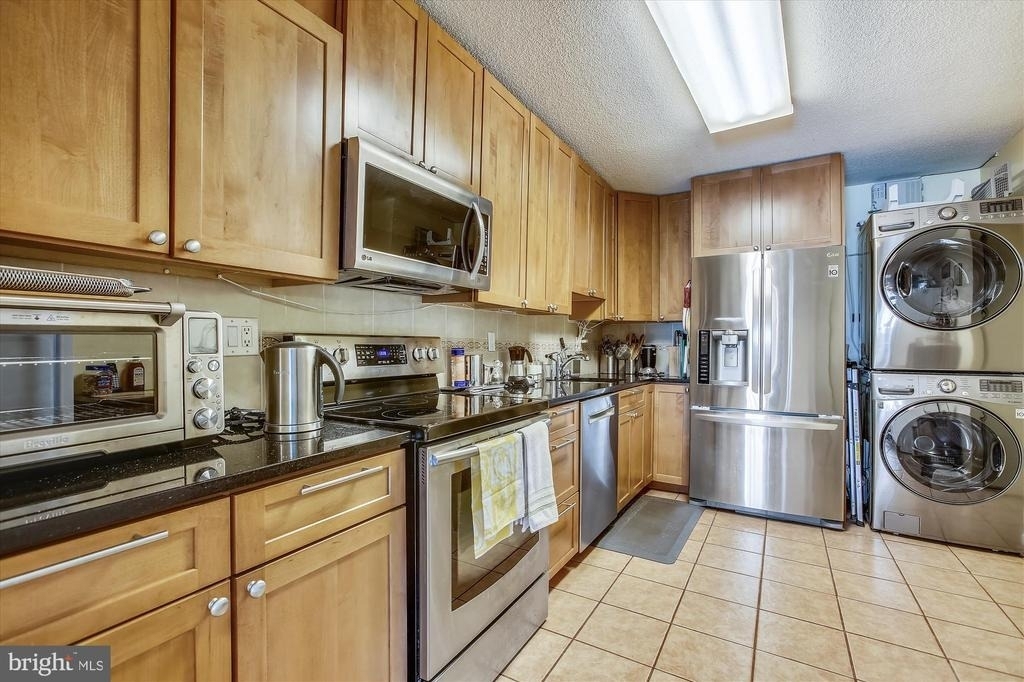 8360 Greensboro Drive - Photo 10
