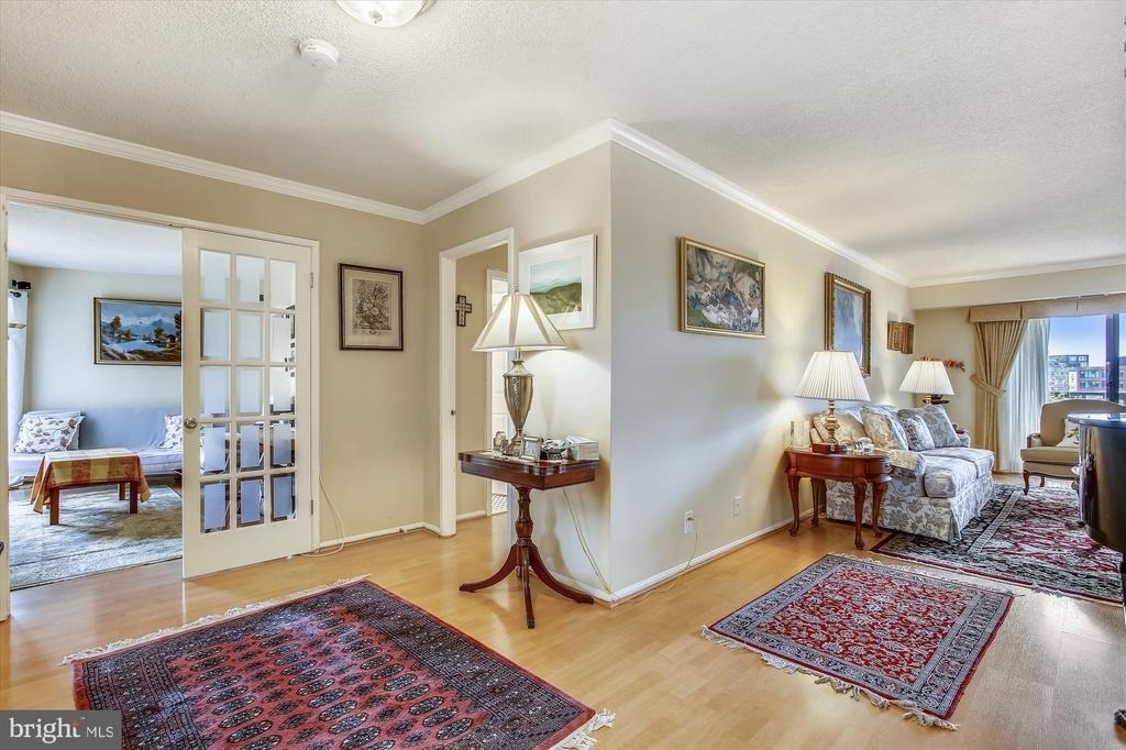 8360 Greensboro Drive - Photo 3