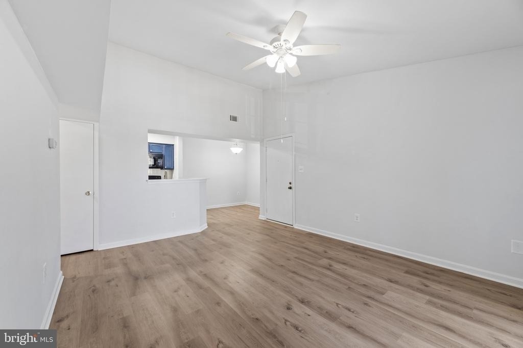 6901 Victoria Drive - Photo 11