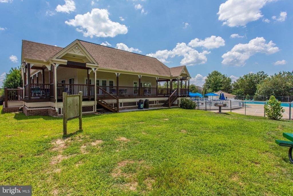 6901 Victoria Drive - Photo 34