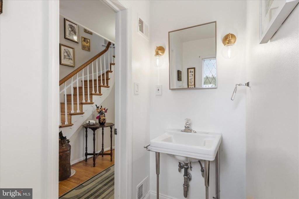 108 Oakmont Court Ne - Photo 3
