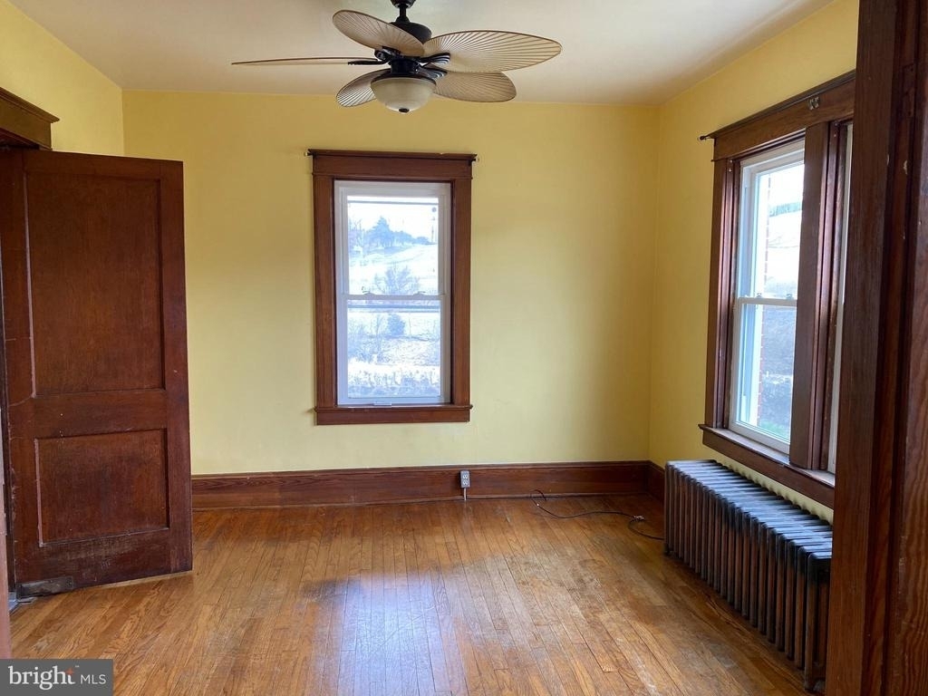 308 Gainesboro Road - Photo 4