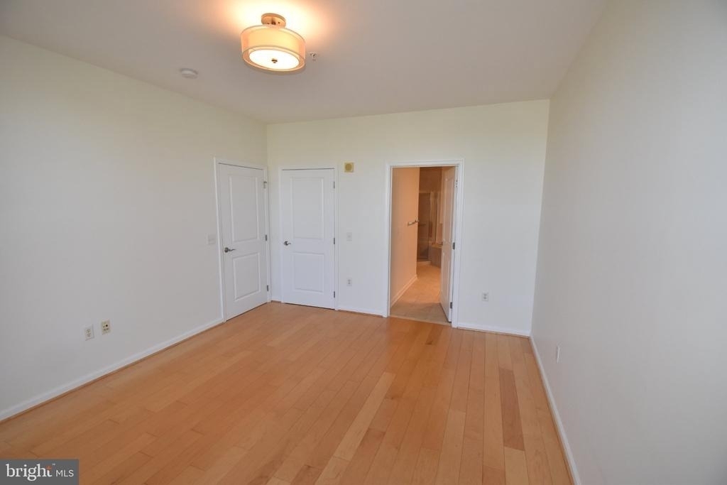 444 Broad Street - Photo 18