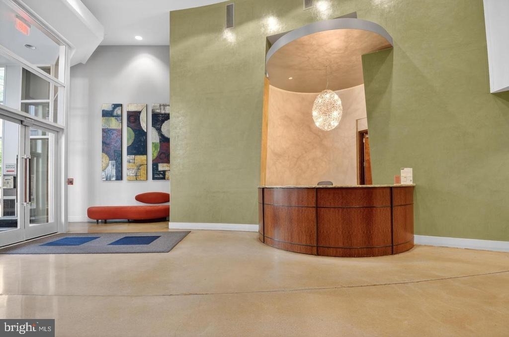 444 Broad Street - Photo 1