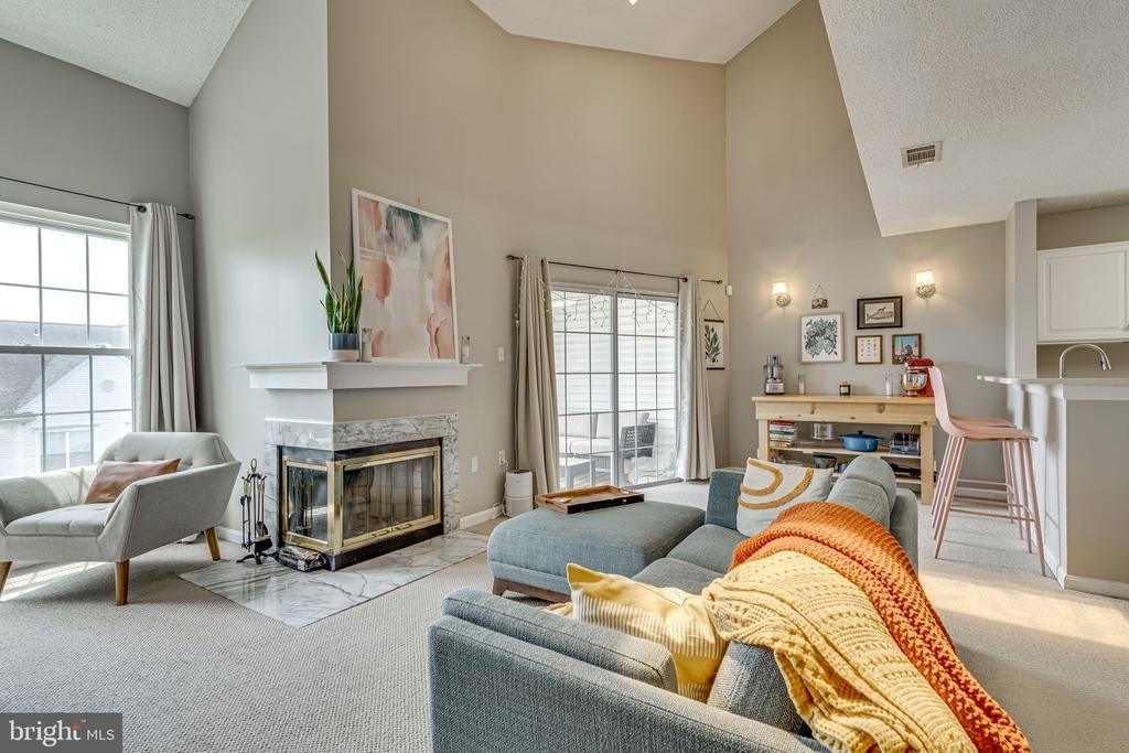273 S Pickett Street - Photo 2