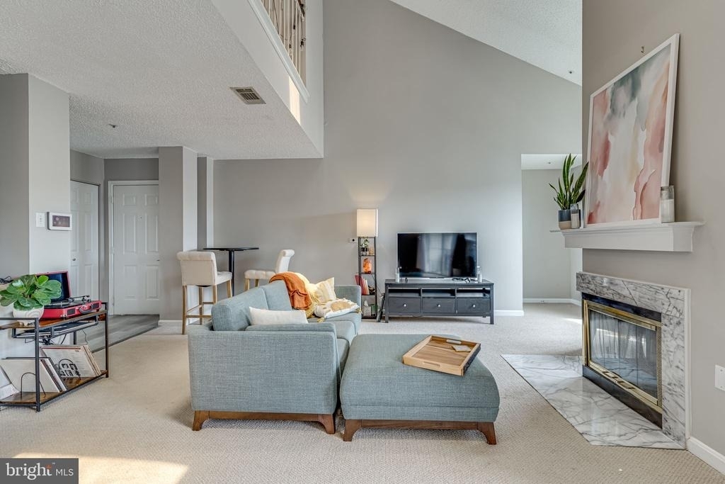 273 S Pickett Street - Photo 5
