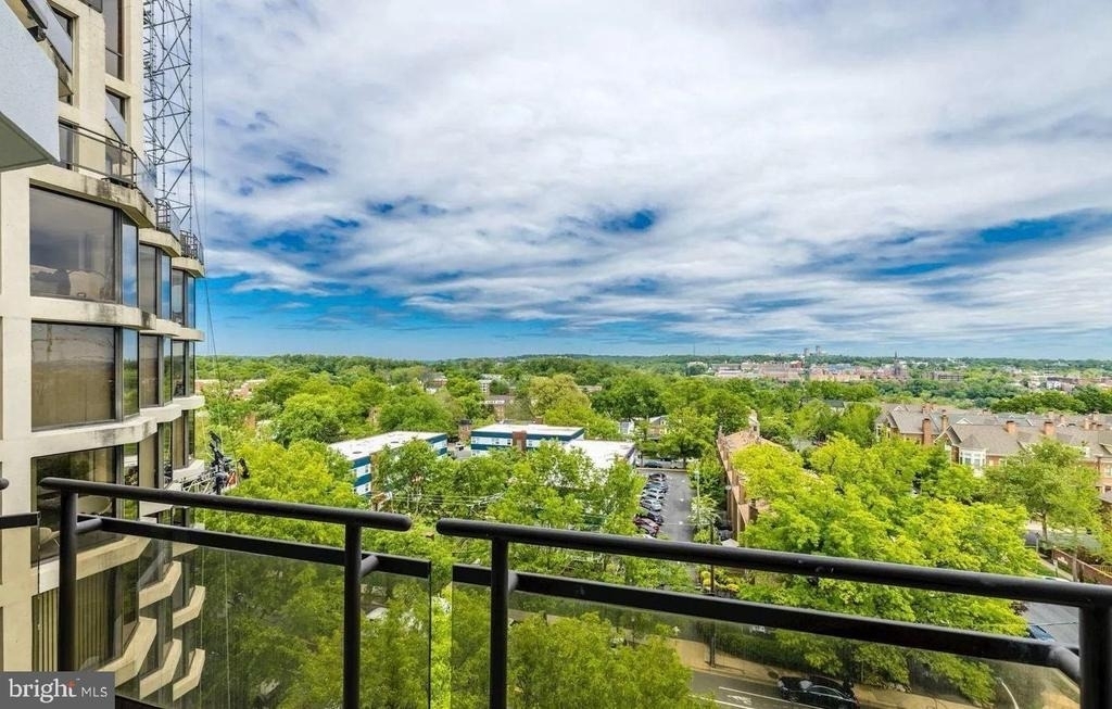 1530 Key Boulevard - Photo 4