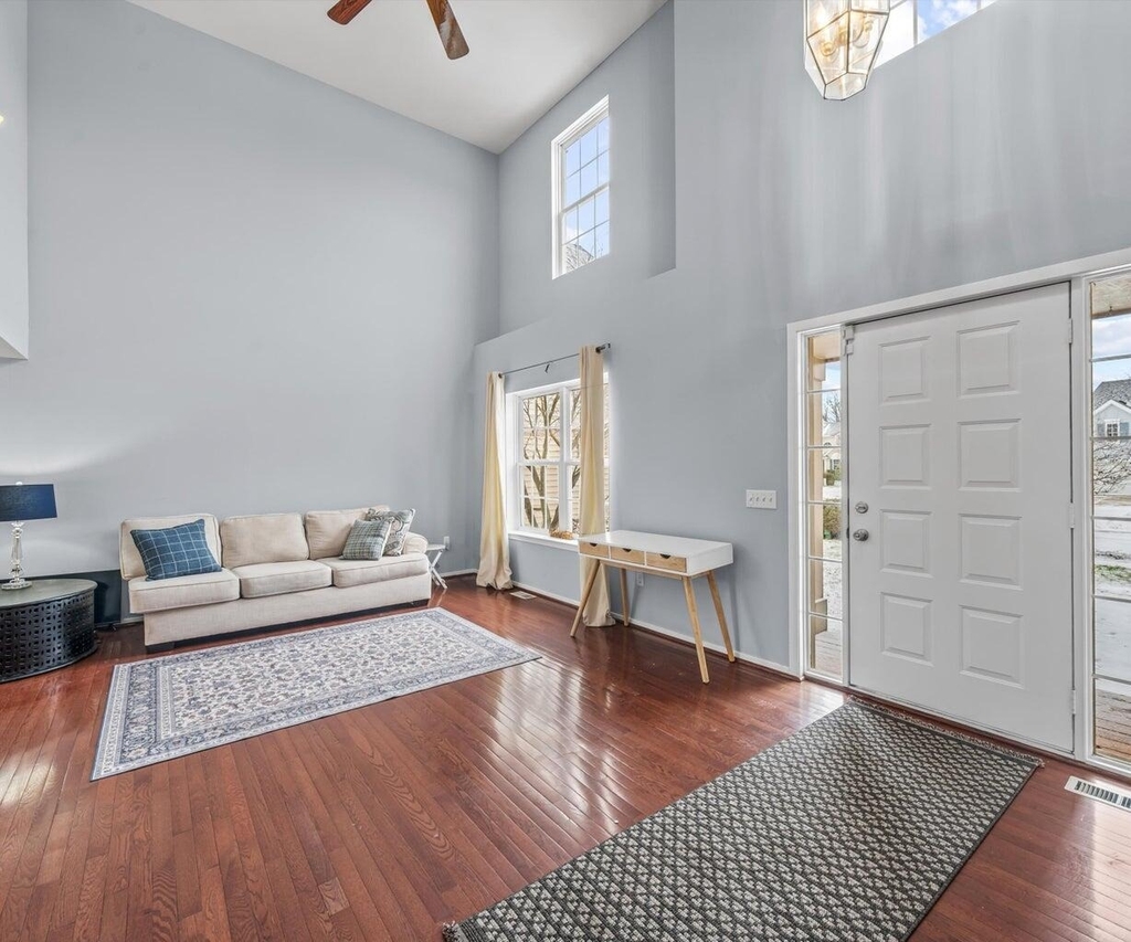1696 Reserve Court - Photo 2