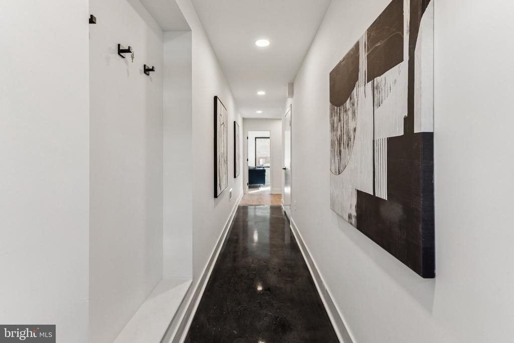 739 N Capitol Street - Photo 29