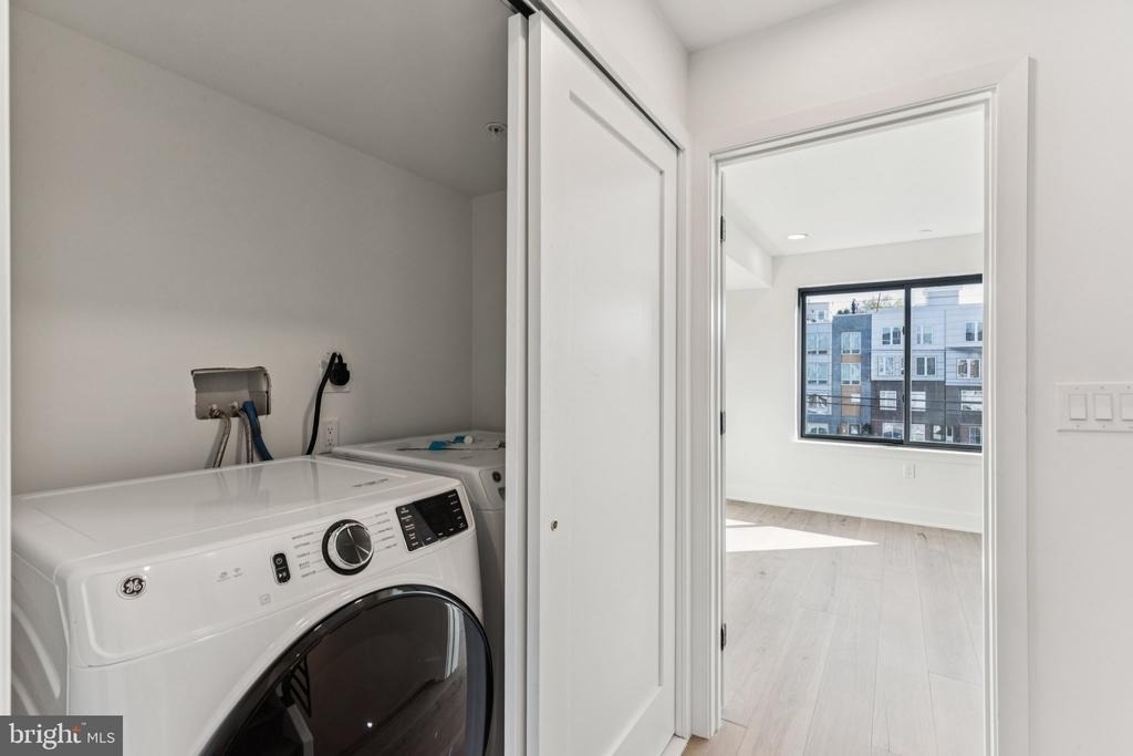 739 N Capitol Street - Photo 11