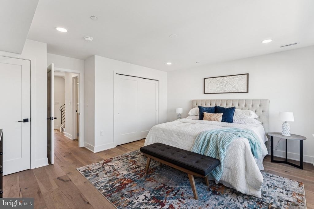 739 N Capitol Street - Photo 10