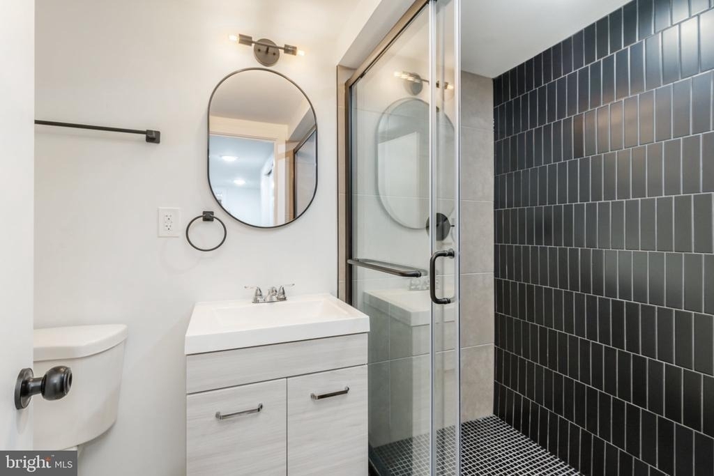 5758 Spruce Street - Photo 23