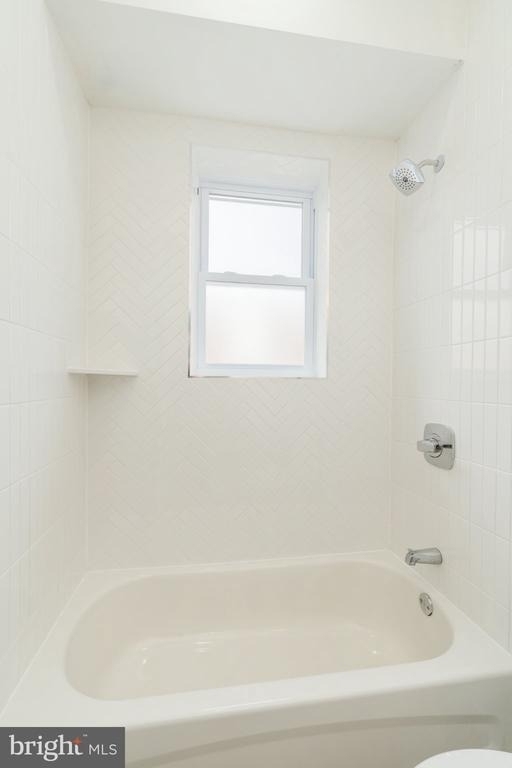 5758 Spruce Street - Photo 10