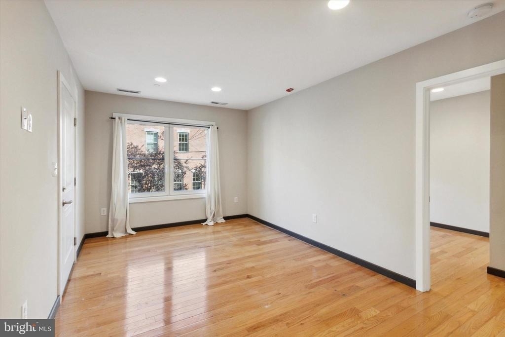 1819-21 Ginnodo Street - Photo 11