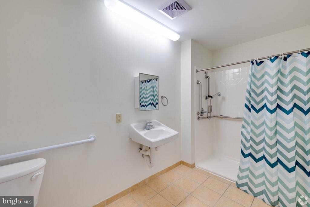 7040 Oxford Avenue - Photo 53