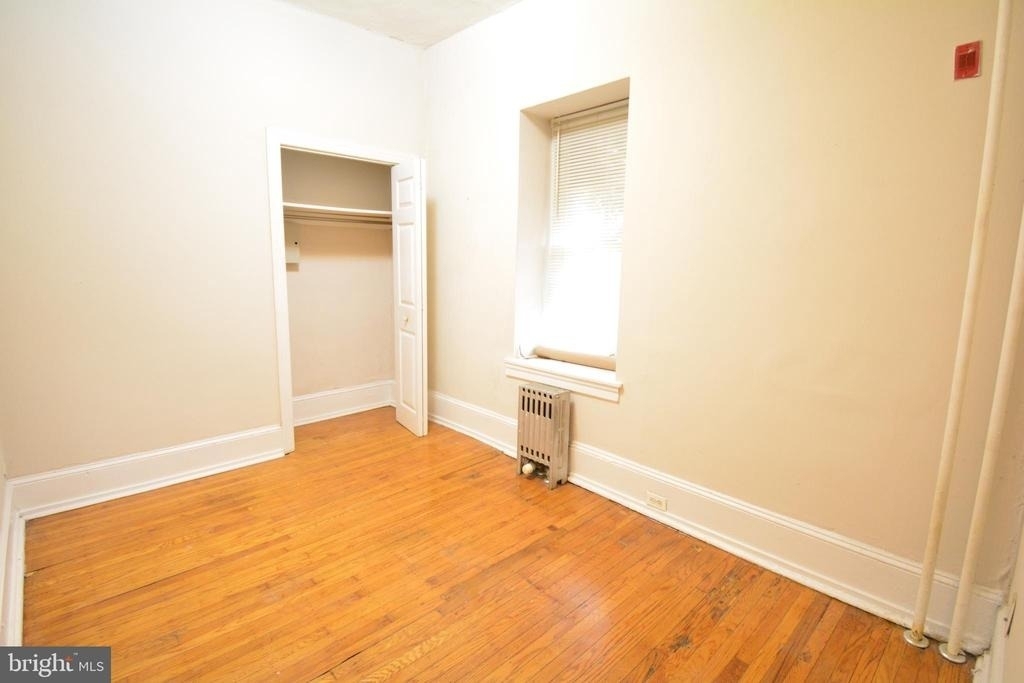 235 W Rittenhouse Street - Photo 3