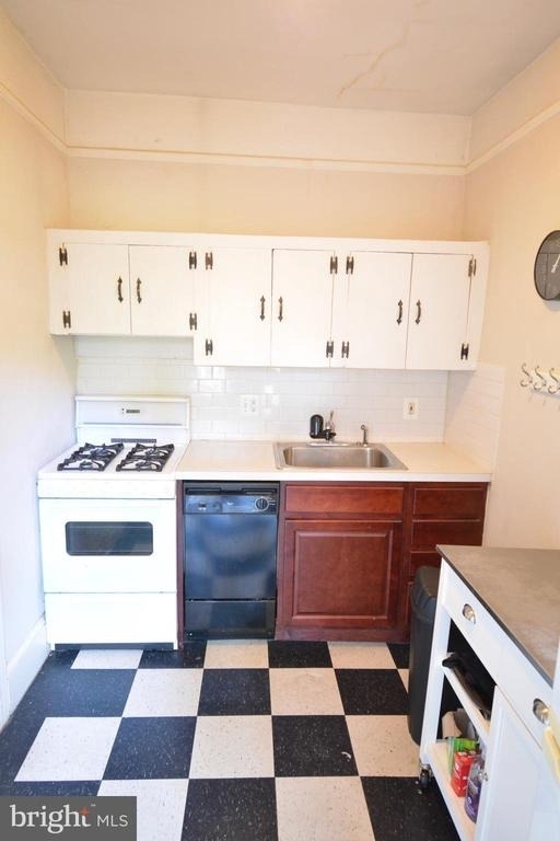 235 W Rittenhouse Street - Photo 5