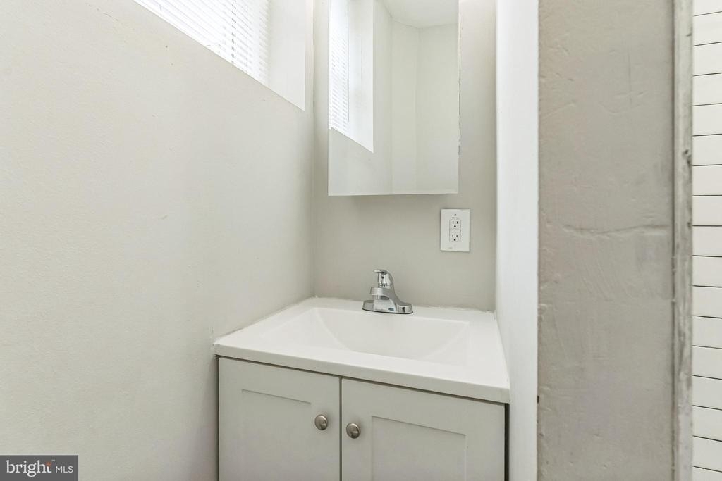 3533 Joyce Street - Photo 12
