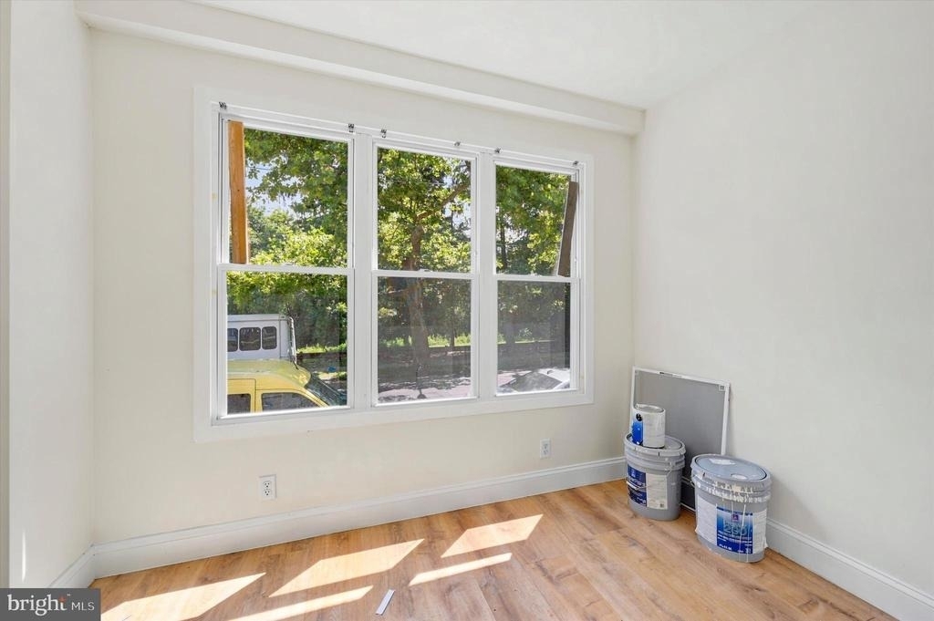 6419 Race Street - Photo 4