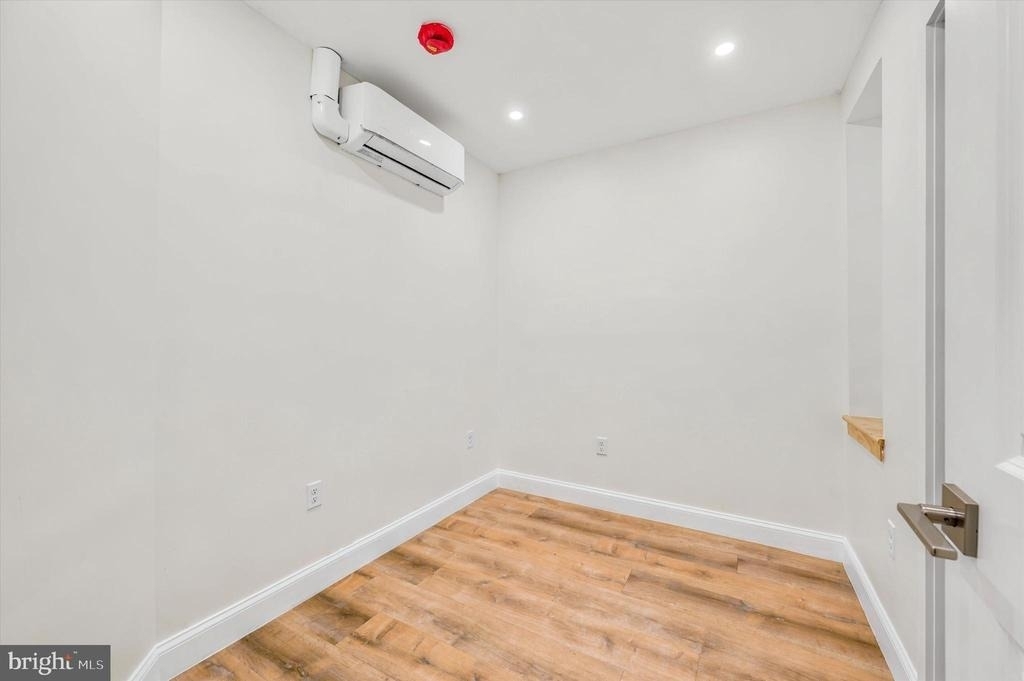 6419 Race Street - Photo 5