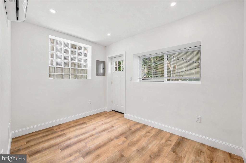 6419 Race Street - Photo 7