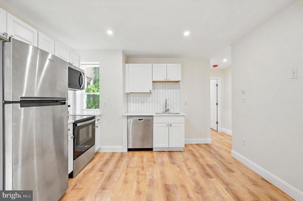 6419 Race Street - Photo 5