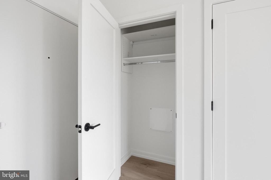 208 Vine - Photo 10