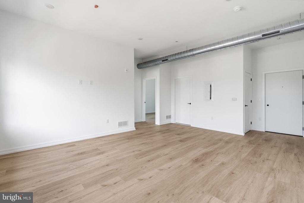 208 Vine - Photo 9