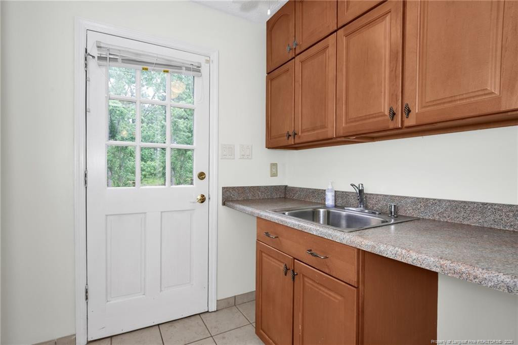 853 Foxcroft Drive - Photo 21