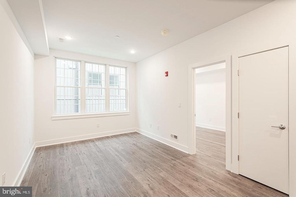 2623 Christian Street - Photo 3