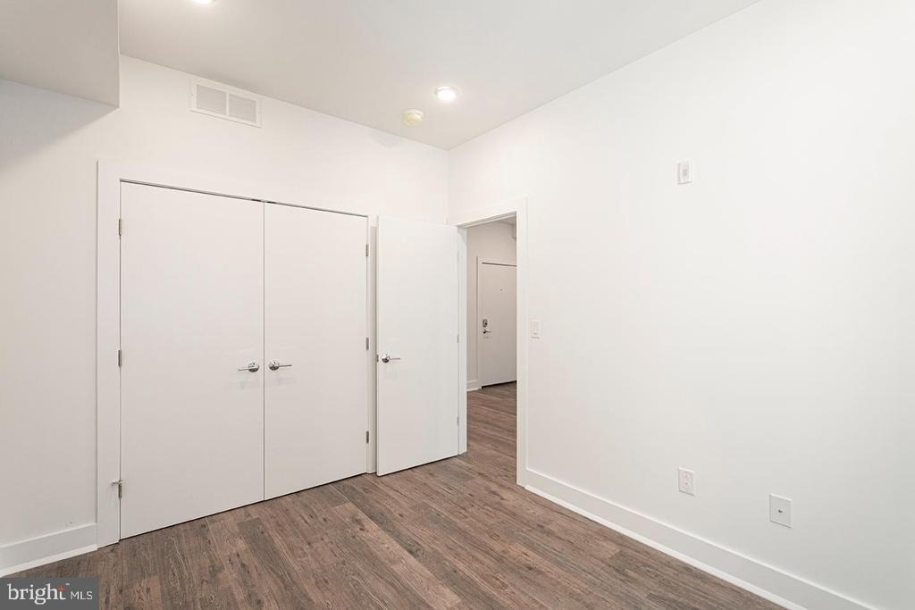 2623 Christian Street - Photo 7