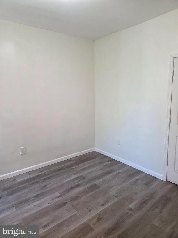 1712 N Lindenwood Street - Photo 9