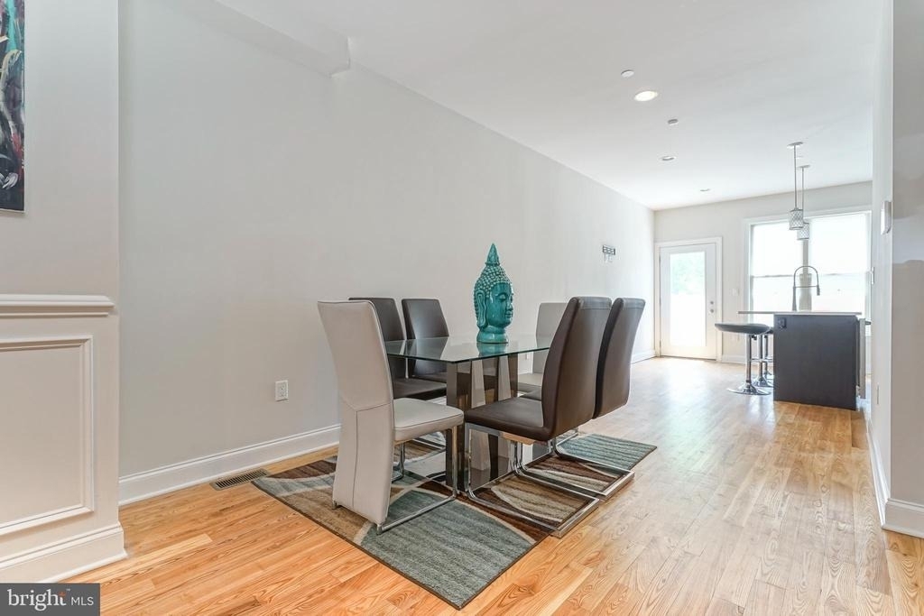 2332 Ellsworth Street - Photo 3